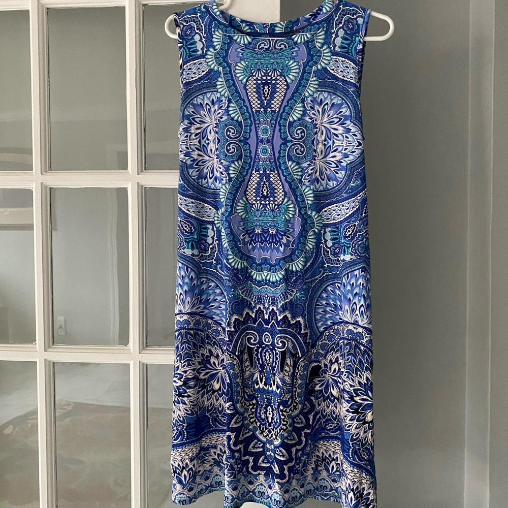 NWT APT 9 sleeveless dress. Size L